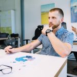 Cum să creezi un flux de vânzări asincron, dar eficient