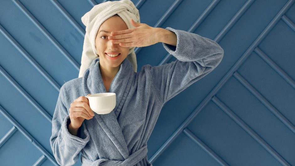 Rutina de skincare pentru diminețile în care ai doar 5 minute